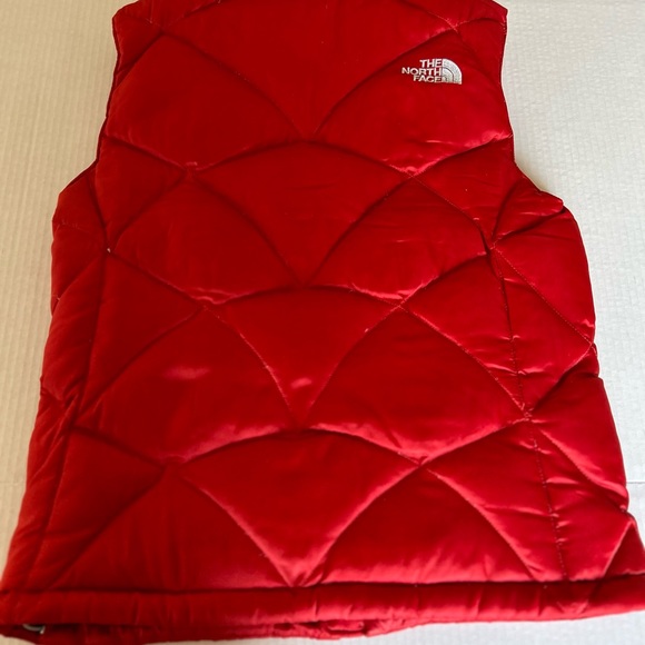 The North Face 550 down women’s full zip vest size small - Picture 6 of 6